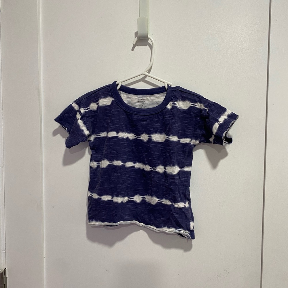 Boys 2t tshirt. Modern moments by Gerber brand. Blue and white stripe